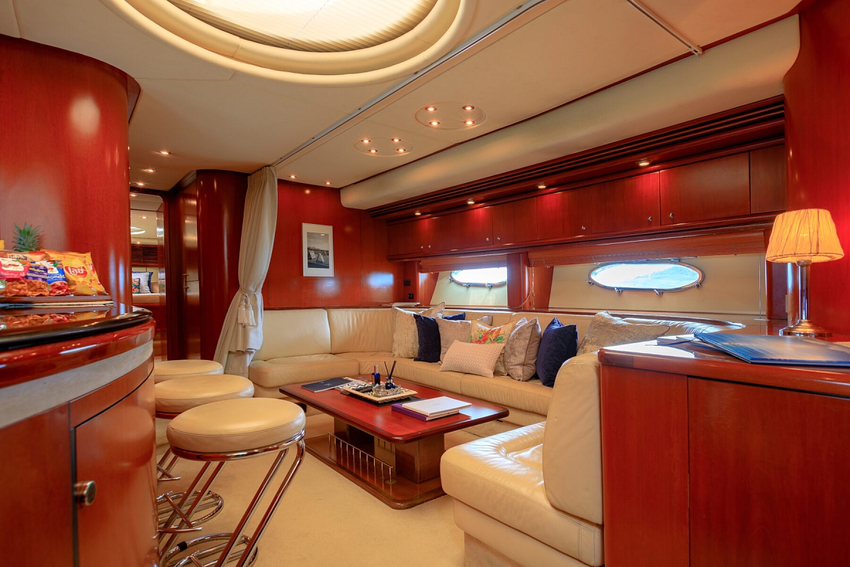 Аренда яхты Sunseeker Predator 80 - August Moon на Пхукете